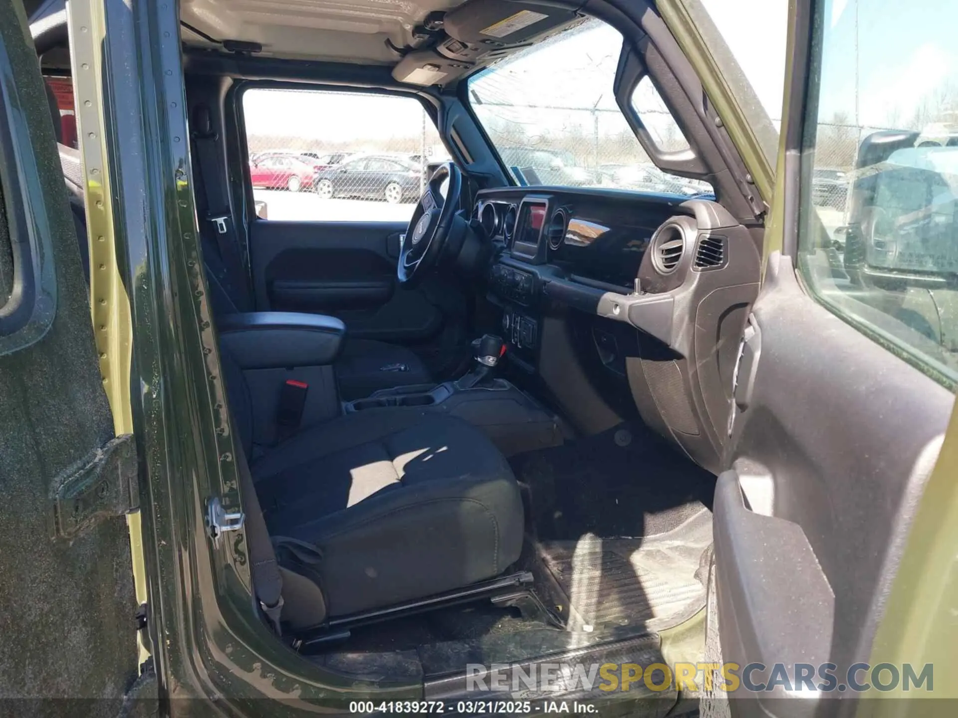 5 Photograph of a damaged car 1C6HJTAG4NL135833 JEEP GLADIATOR 2022