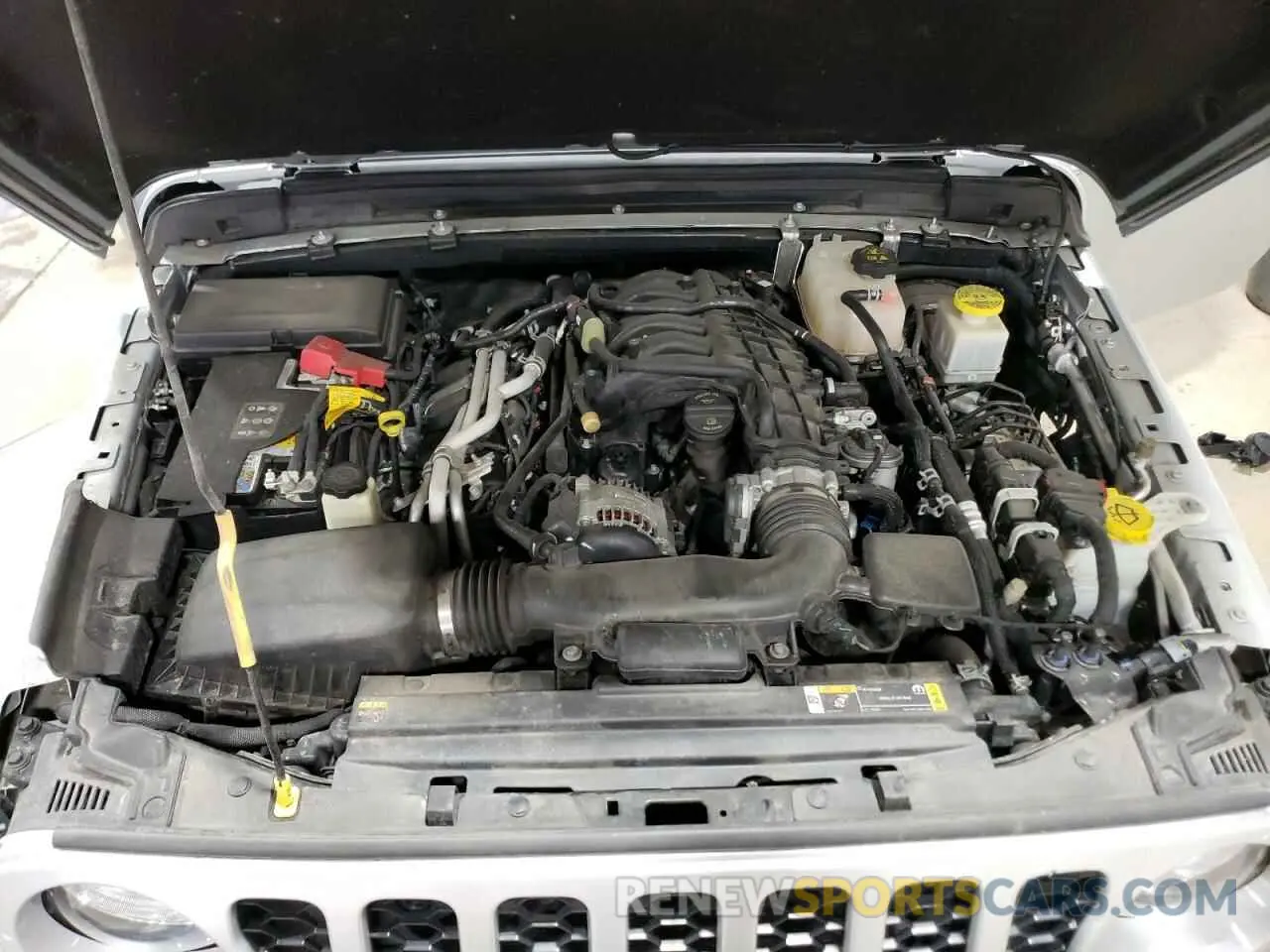 13 Photograph of a damaged car 1C6HJTAG5NL117583 JEEP GLADIATOR 2022