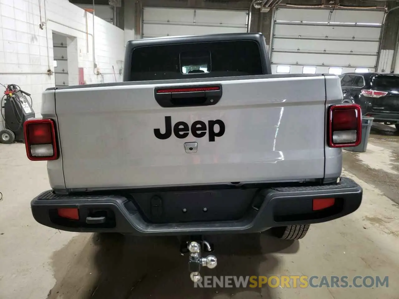 6 Photograph of a damaged car 1C6HJTAG5NL117583 JEEP GLADIATOR 2022