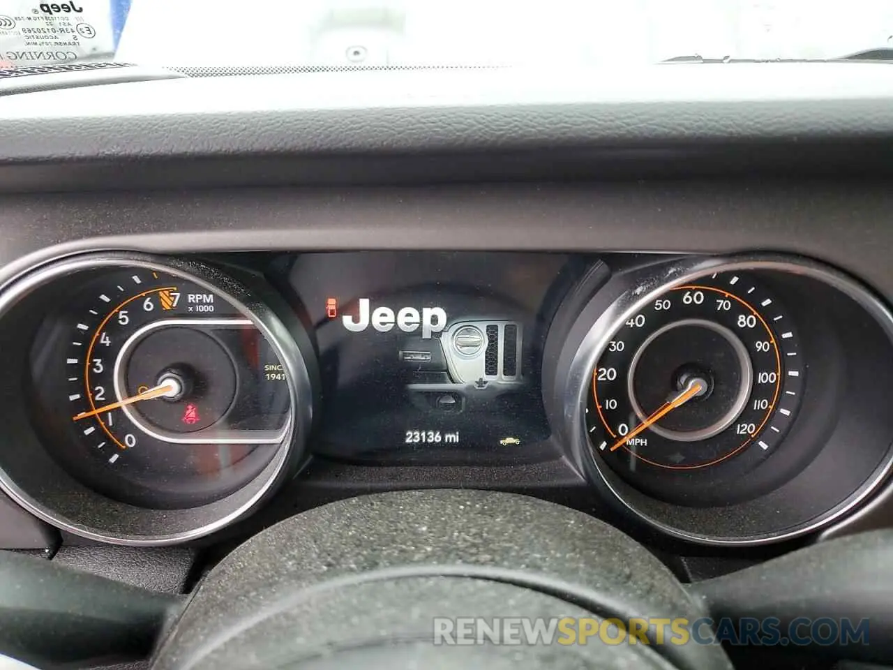 9 Photograph of a damaged car 1C6HJTAG5NL130222 JEEP GLADIATOR 2022