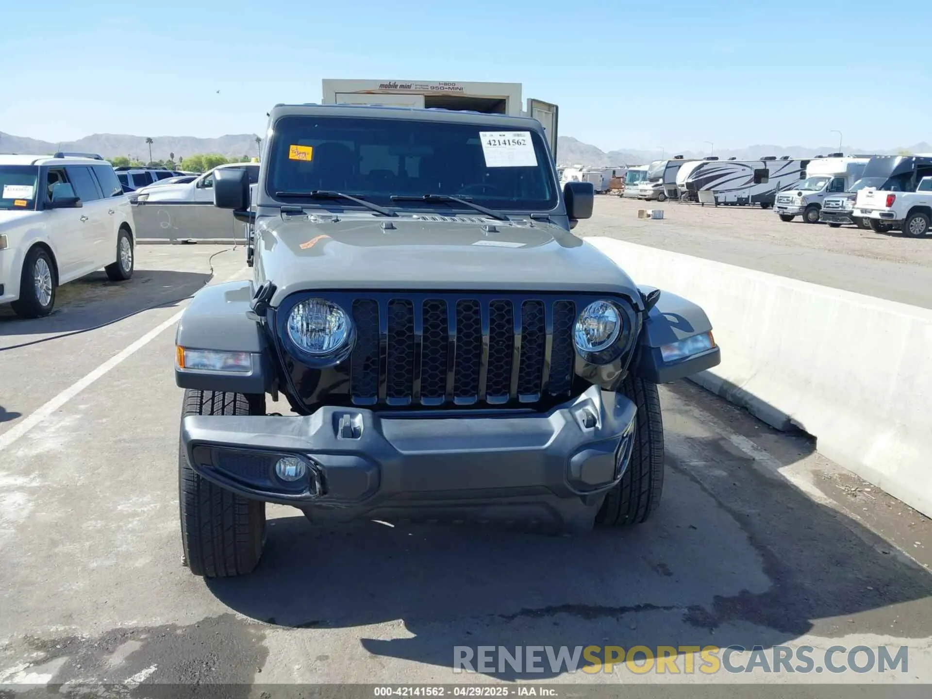 12 Photograph of a damaged car 1C6HJTAG5NL132990 JEEP GLADIATOR 2022