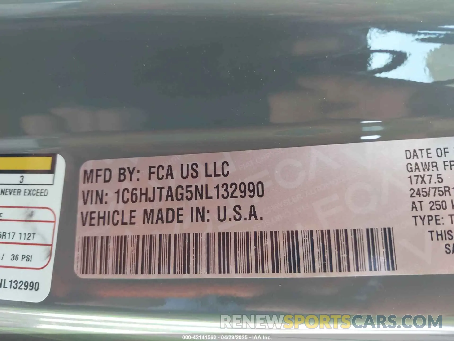 9 Photograph of a damaged car 1C6HJTAG5NL132990 JEEP GLADIATOR 2022