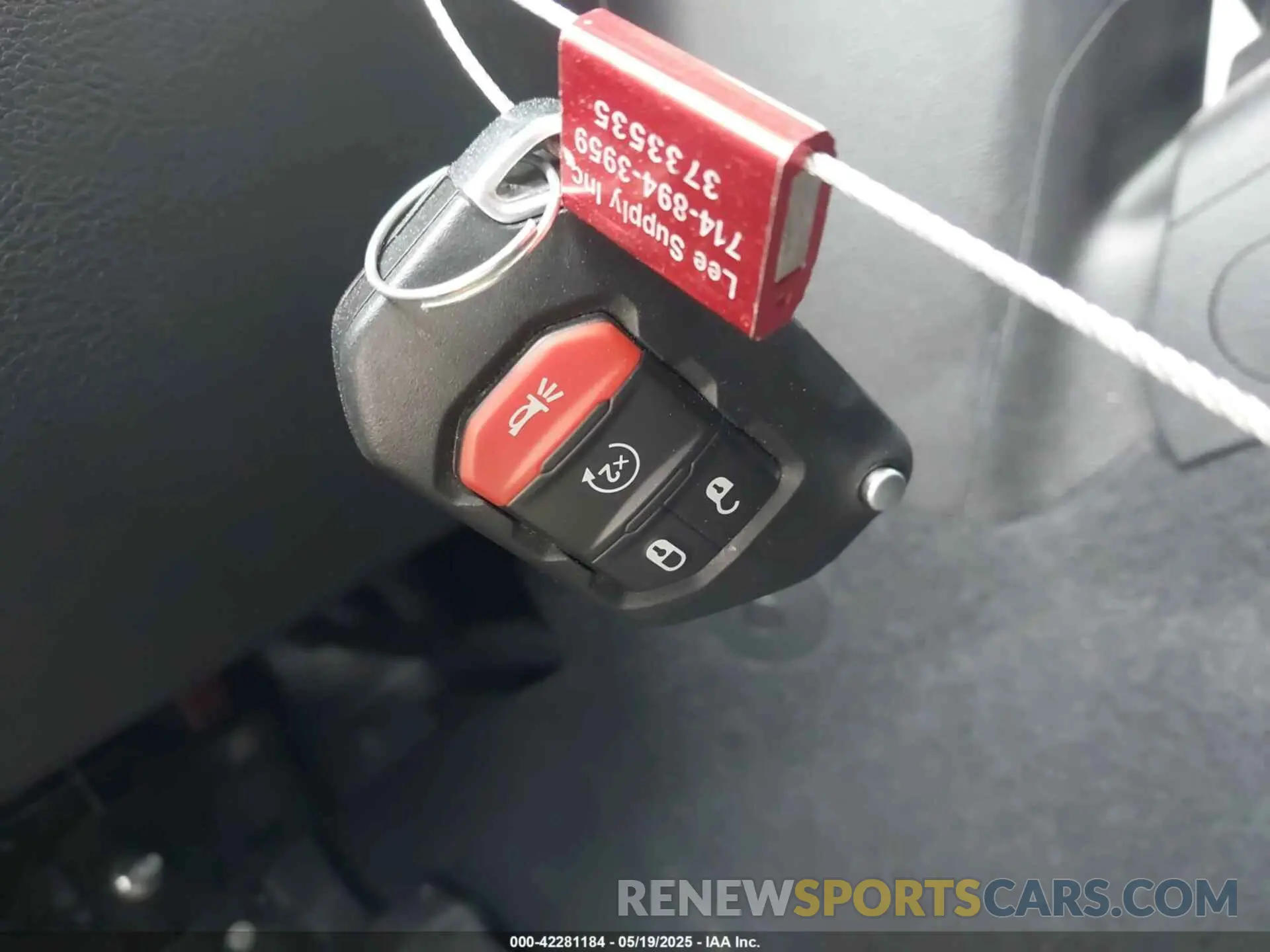 11 Photograph of a damaged car 1C6HJTAG5NL168288 JEEP GLADIATOR 2022