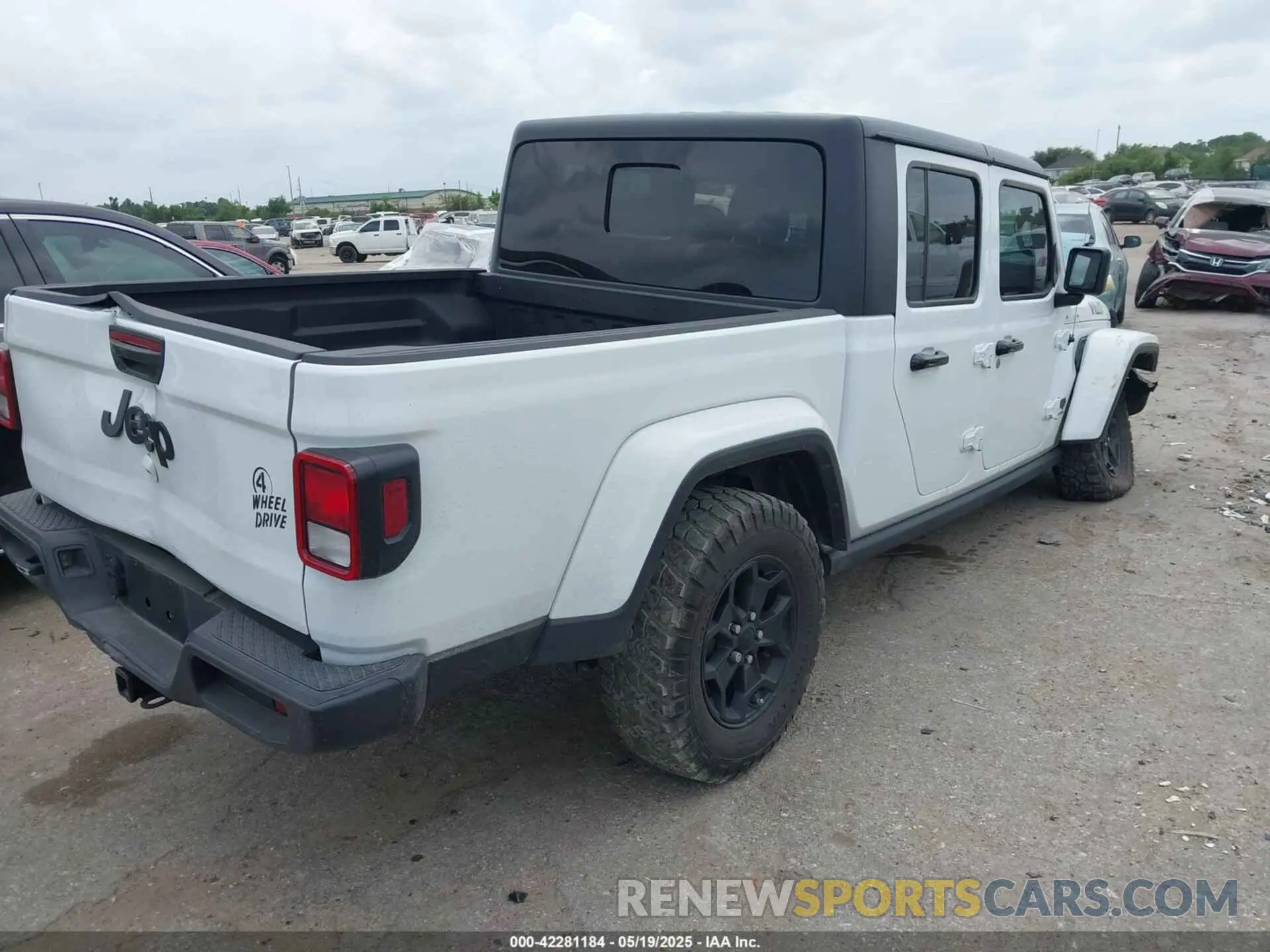 4 Photograph of a damaged car 1C6HJTAG5NL168288 JEEP GLADIATOR 2022