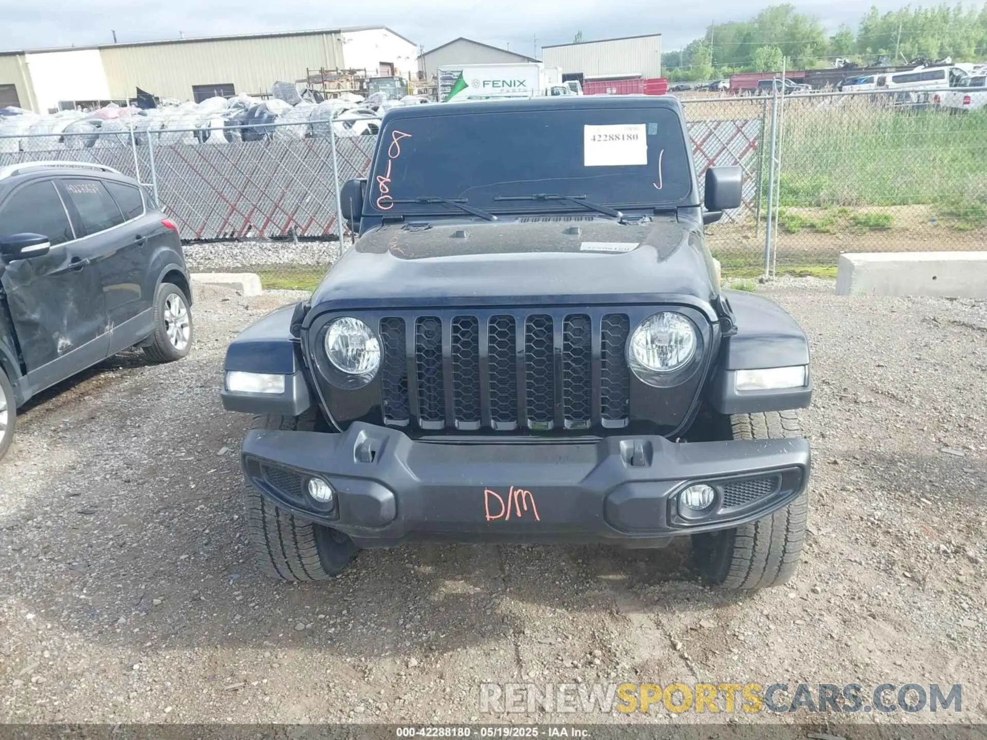 12 Photograph of a damaged car 1C6HJTAG7NL125006 JEEP GLADIATOR 2022