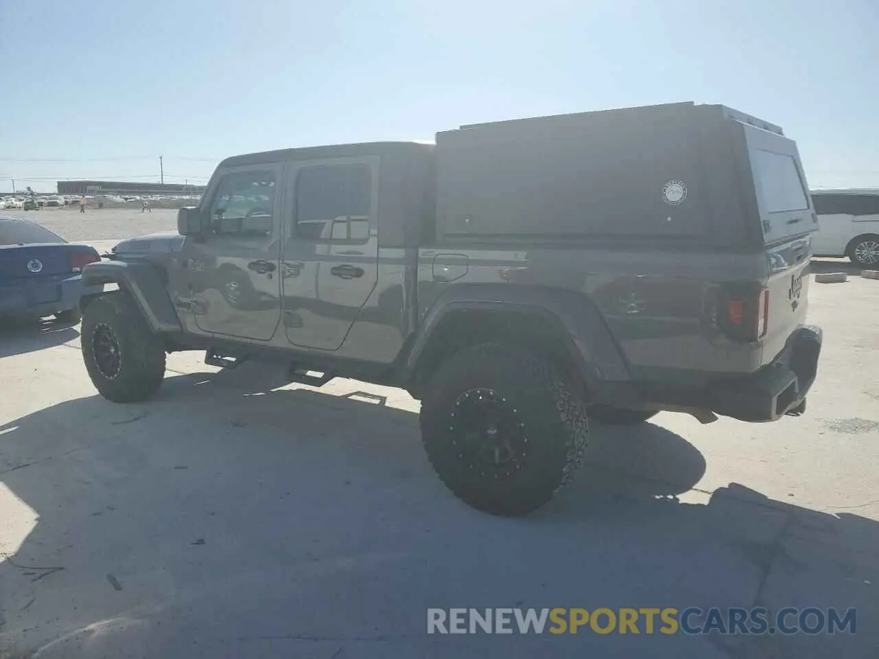 2 Photograph of a damaged car 1C6HJTAG8NL103449 JEEP GLADIATOR 2022