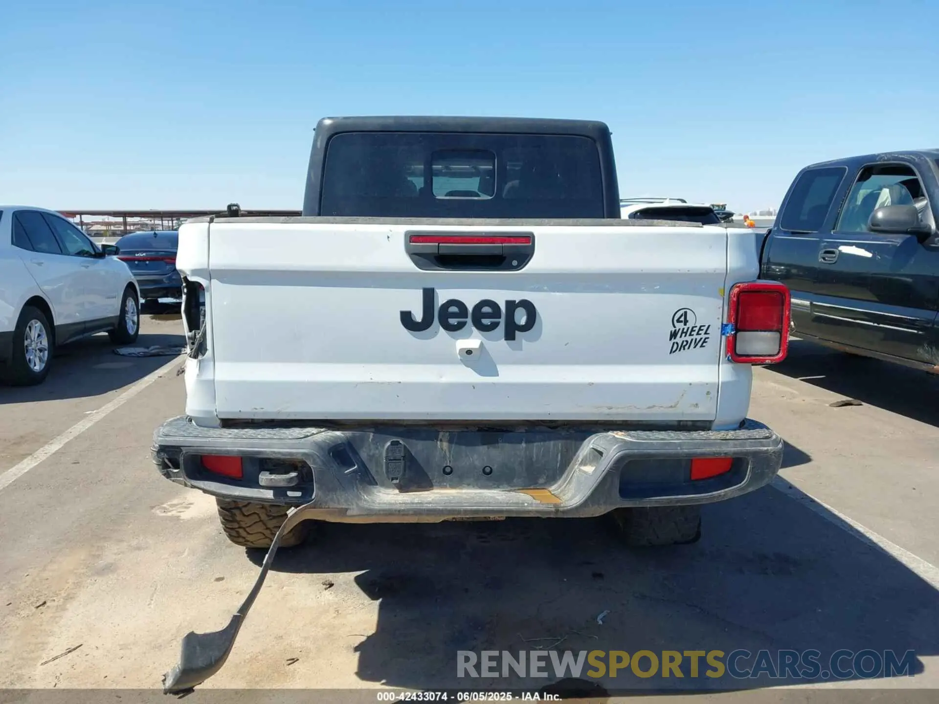 15 Photograph of a damaged car 1C6HJTAG8NL155888 JEEP GLADIATOR 2022