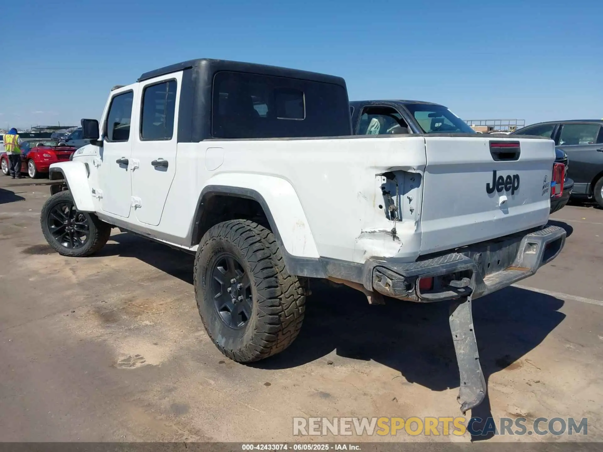 6 Photograph of a damaged car 1C6HJTAG8NL155888 JEEP GLADIATOR 2022