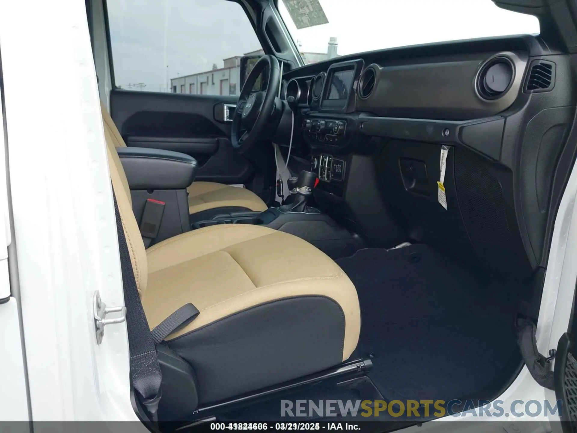 5 Photograph of a damaged car 1C6HJTAG8NL181214 JEEP GLADIATOR 2022