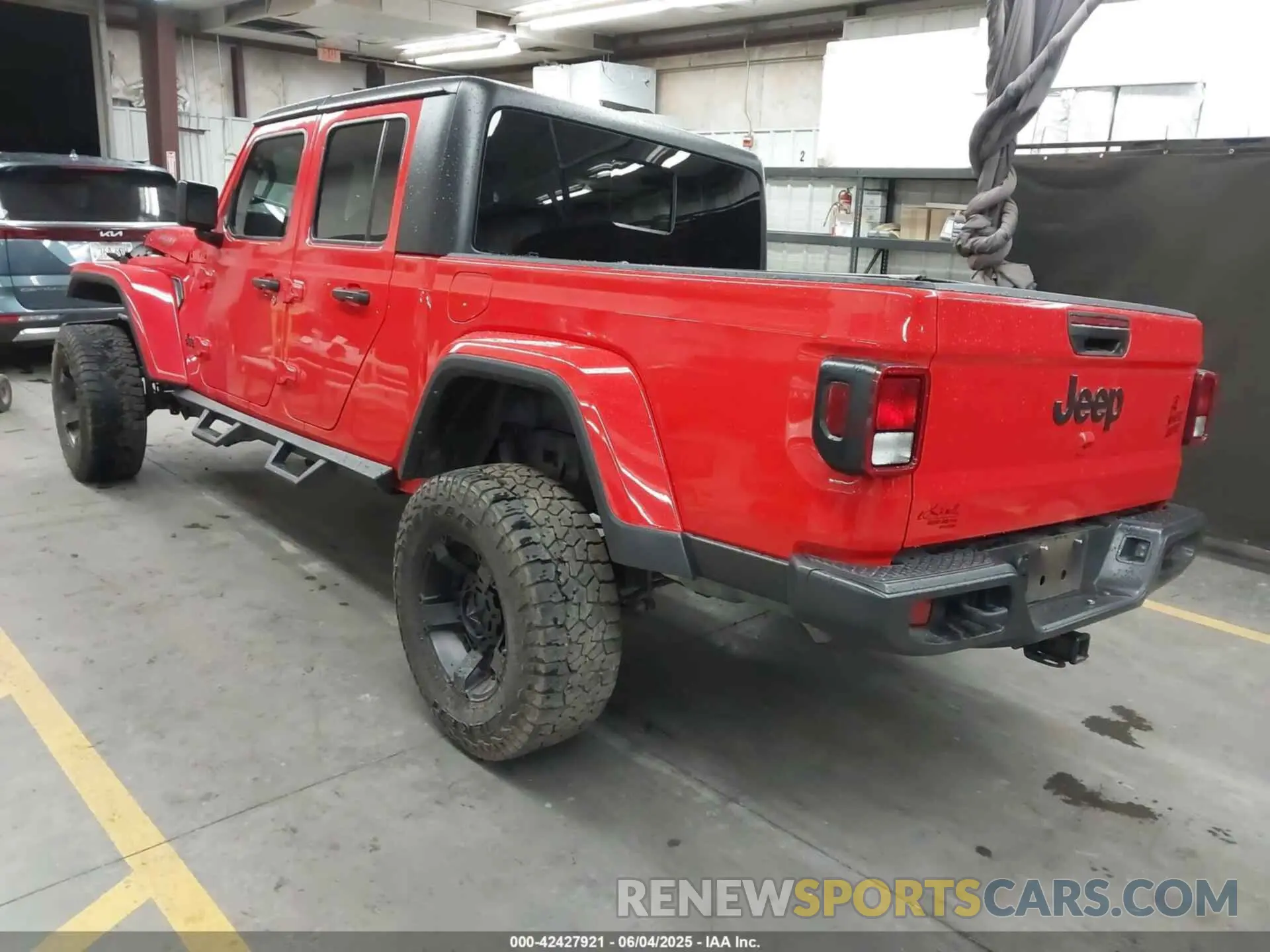 3 Photograph of a damaged car 1C6HJTAGXNL117353 JEEP GLADIATOR 2022
