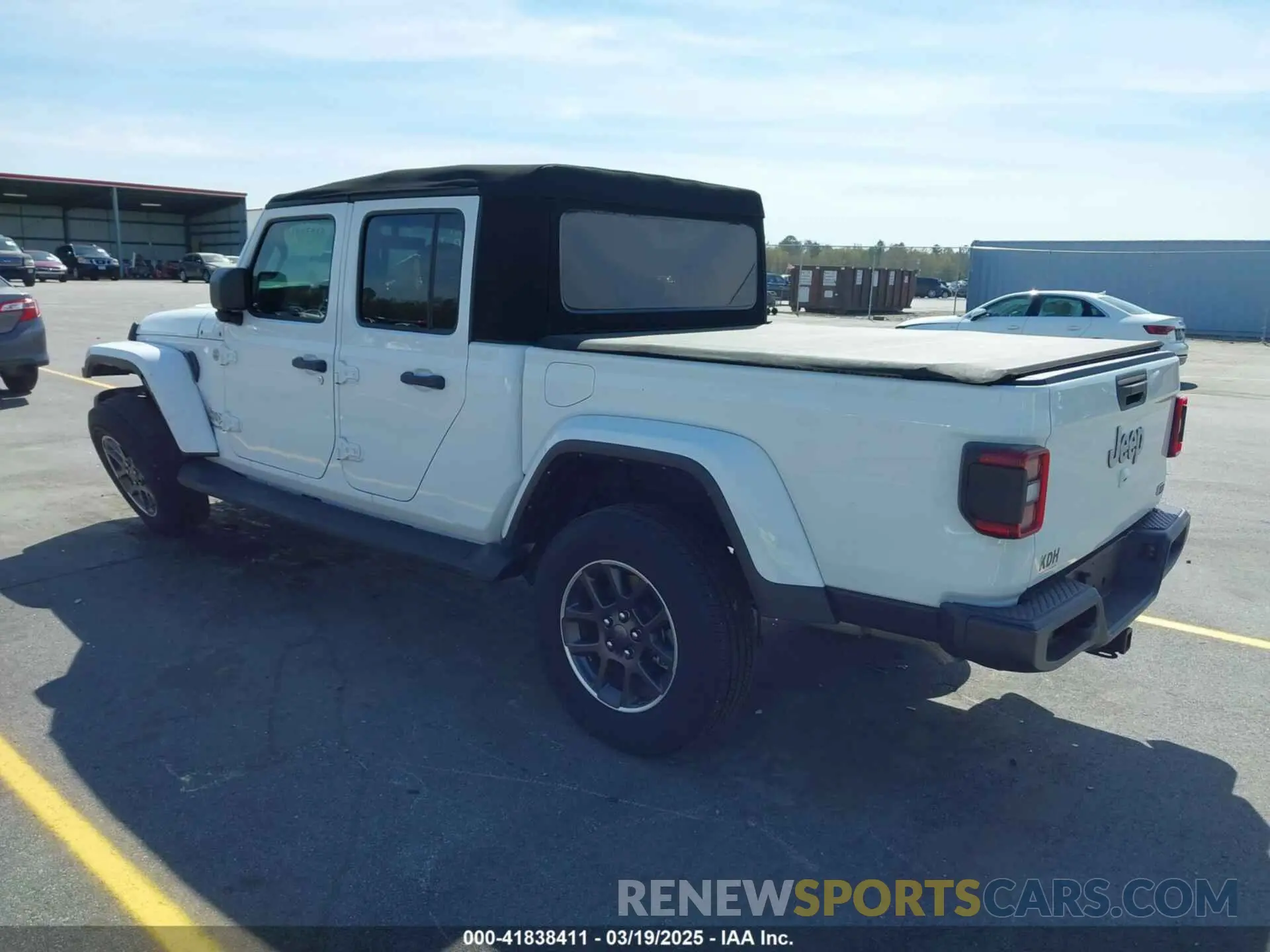 3 Photograph of a damaged car 1C6HJTFG1NL167518 JEEP GLADIATOR 2022