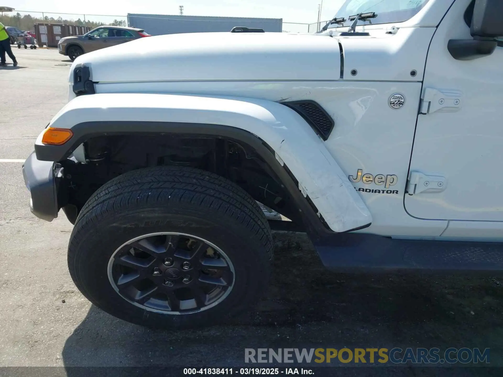 6 Photograph of a damaged car 1C6HJTFG1NL167518 JEEP GLADIATOR 2022