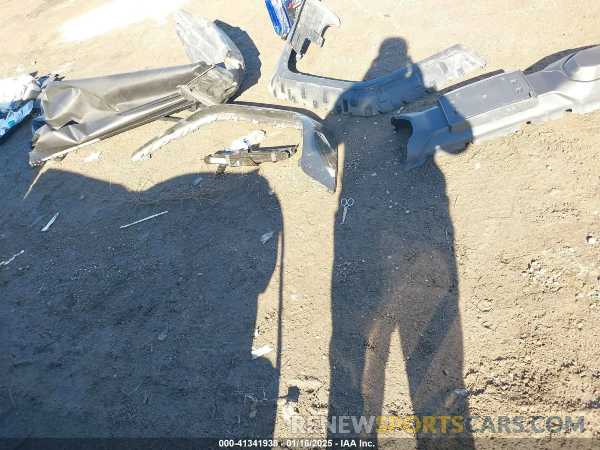 12 Photograph of a damaged car 1C6HJTFG2NL183405 JEEP GLADIATOR 2022