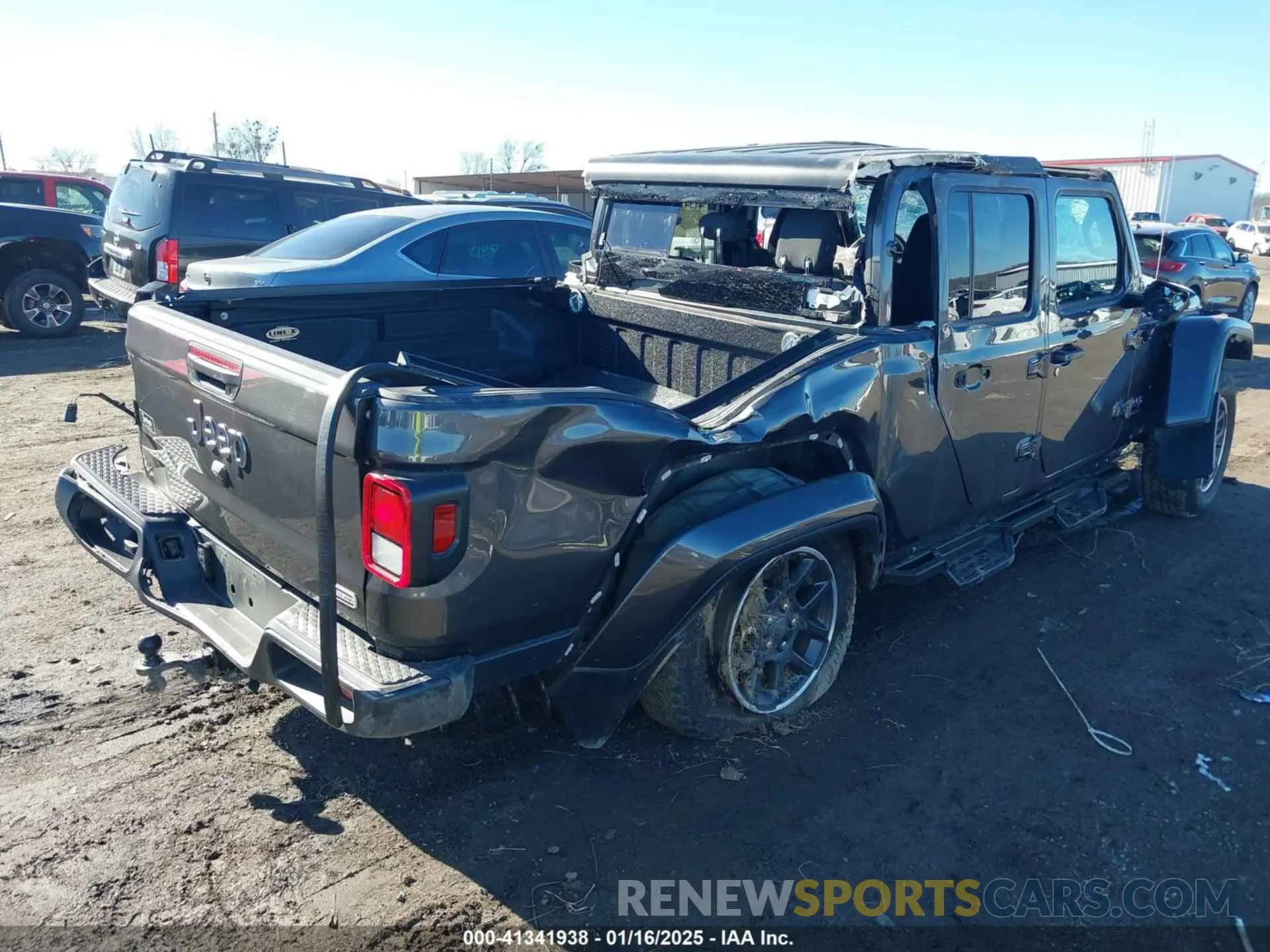 4 Photograph of a damaged car 1C6HJTFG2NL183405 JEEP GLADIATOR 2022