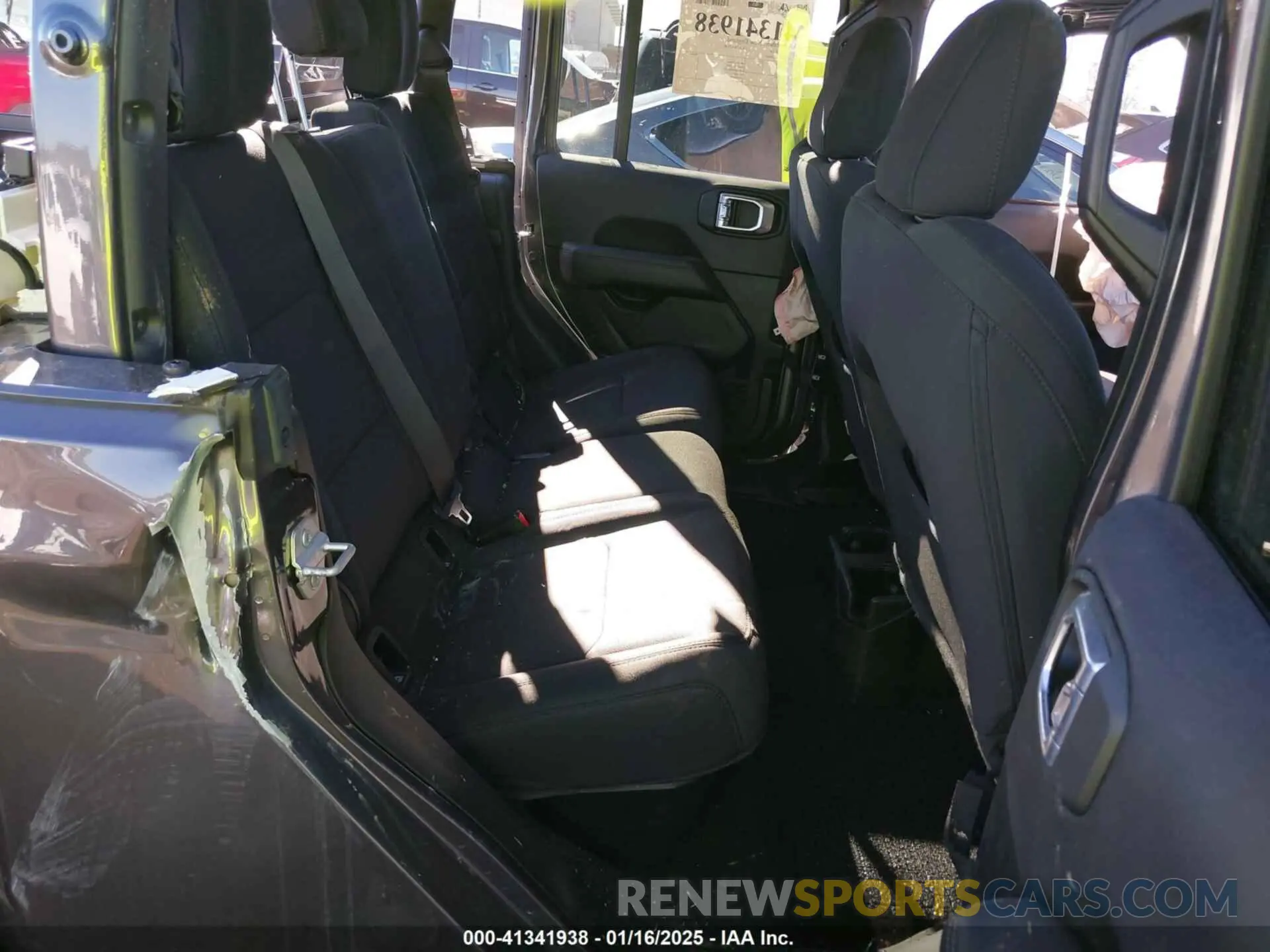 8 Photograph of a damaged car 1C6HJTFG2NL183405 JEEP GLADIATOR 2022