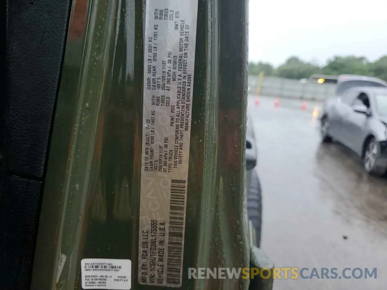 13 Photograph of a damaged car 1C6HJTFG3NL175555 JEEP GLADIATOR 2022