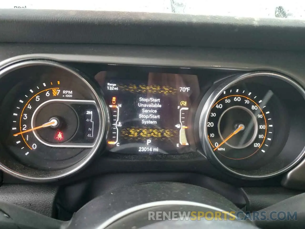 9 Photograph of a damaged car 1C6HJTFG3NL175555 JEEP GLADIATOR 2022