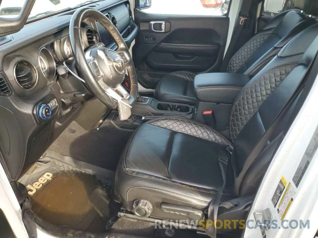 7 Photograph of a damaged car 1C6HJTFG4NL102310 JEEP GLADIATOR 2022
