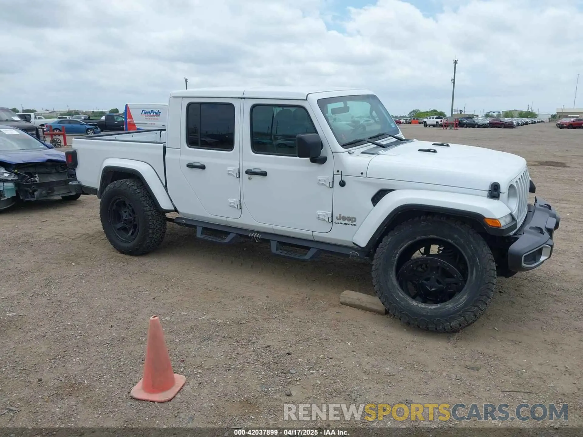 1 Photograph of a damaged car 1C6HJTFG5NL164427 JEEP GLADIATOR 2022