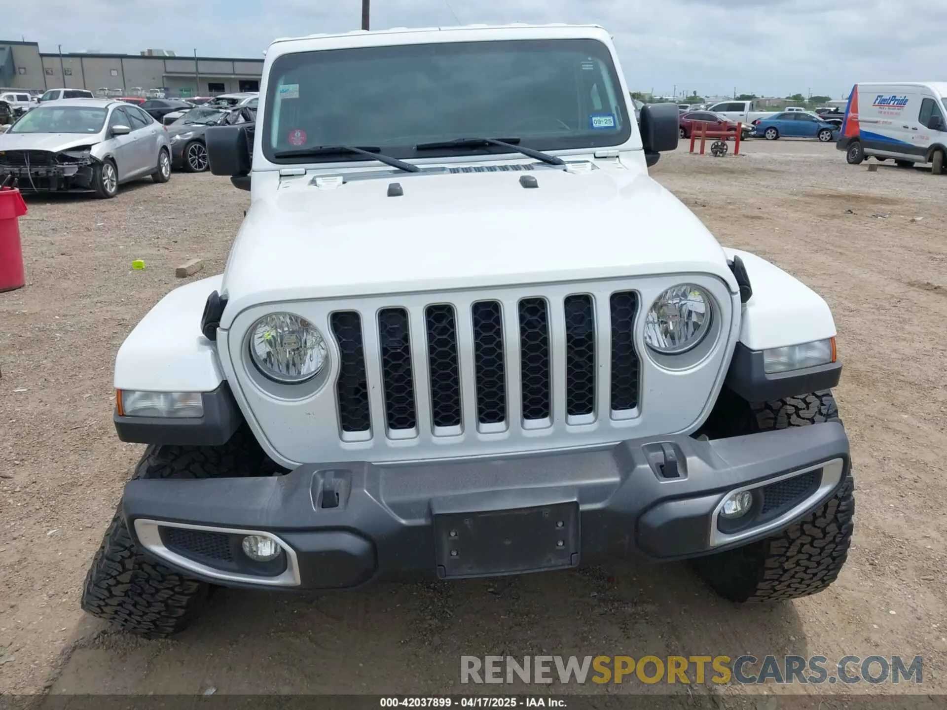 12 Photograph of a damaged car 1C6HJTFG5NL164427 JEEP GLADIATOR 2022