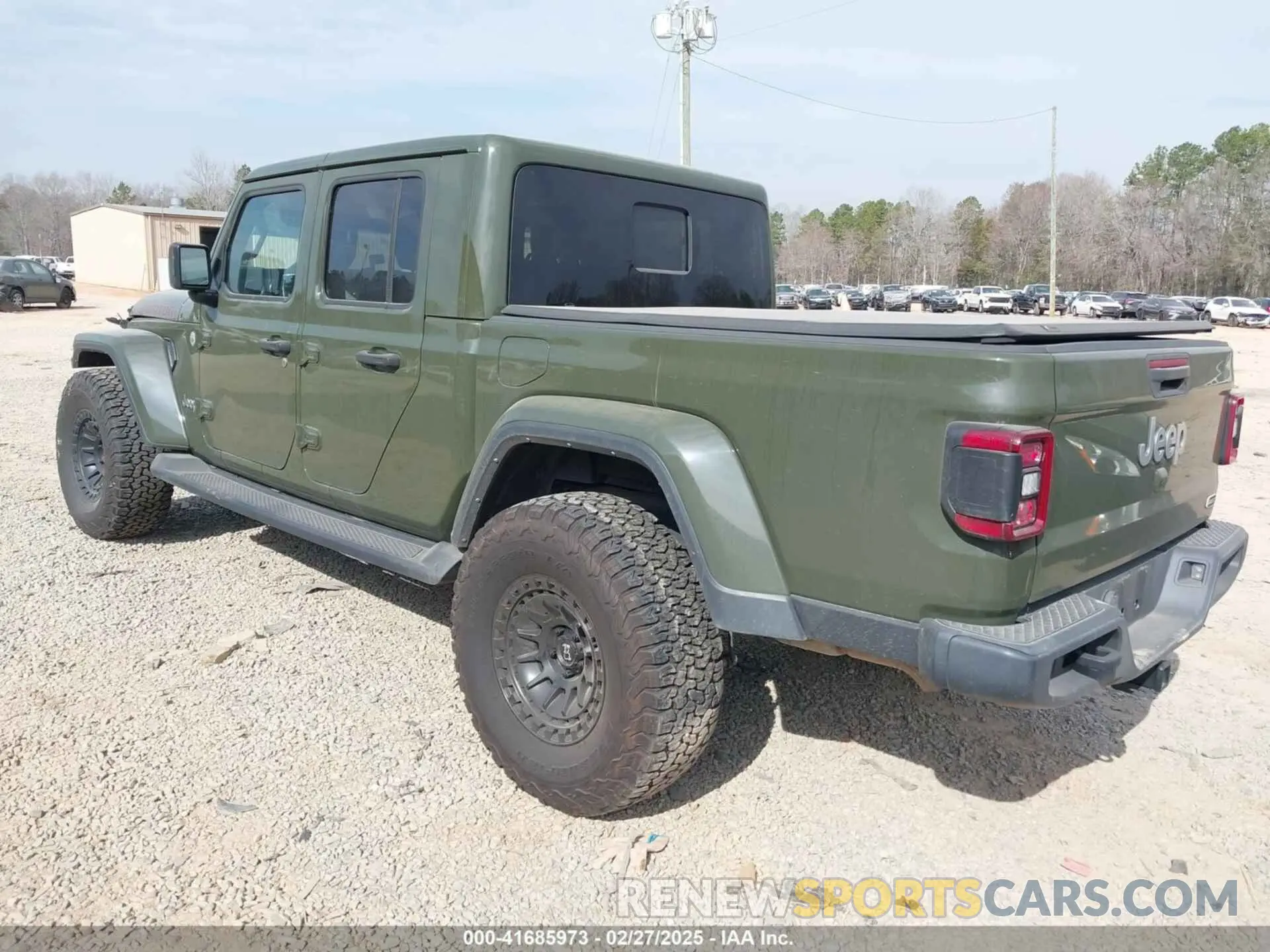 3 Photograph of a damaged car 1C6HJTFG5NL179574 JEEP GLADIATOR 2022