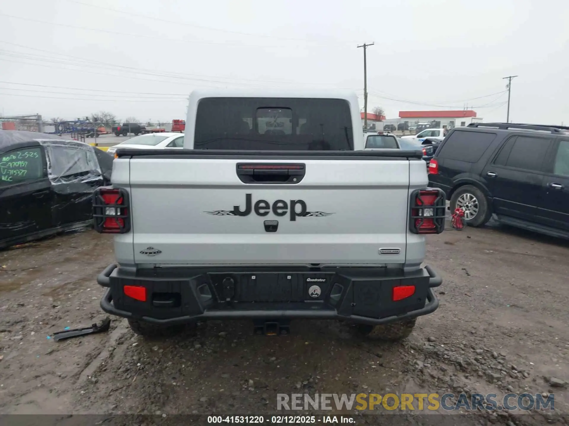 16 Photograph of a damaged car 1C6HJTFG6NL115527 JEEP GLADIATOR 2022