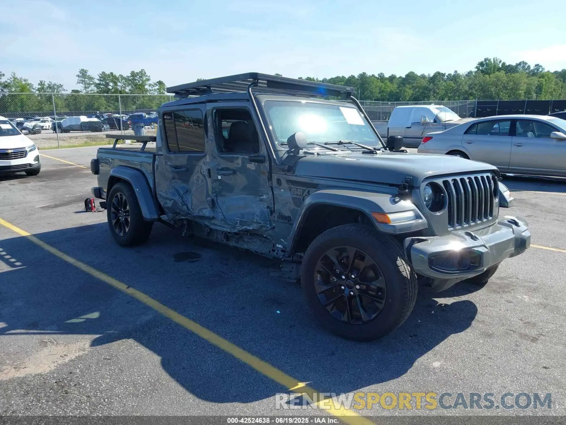 1 Photograph of a damaged car 1C6HJTFG6NL152173 JEEP GLADIATOR 2022