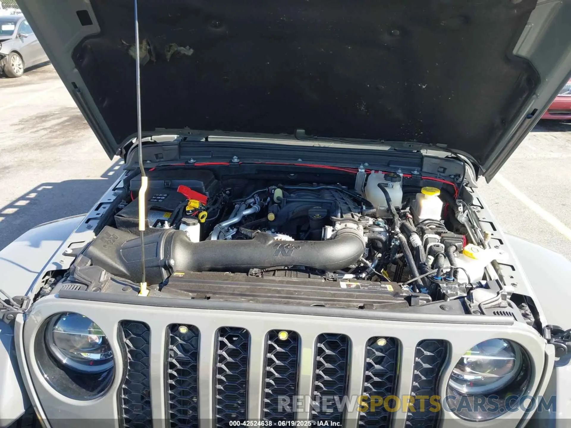10 Photograph of a damaged car 1C6HJTFG6NL152173 JEEP GLADIATOR 2022