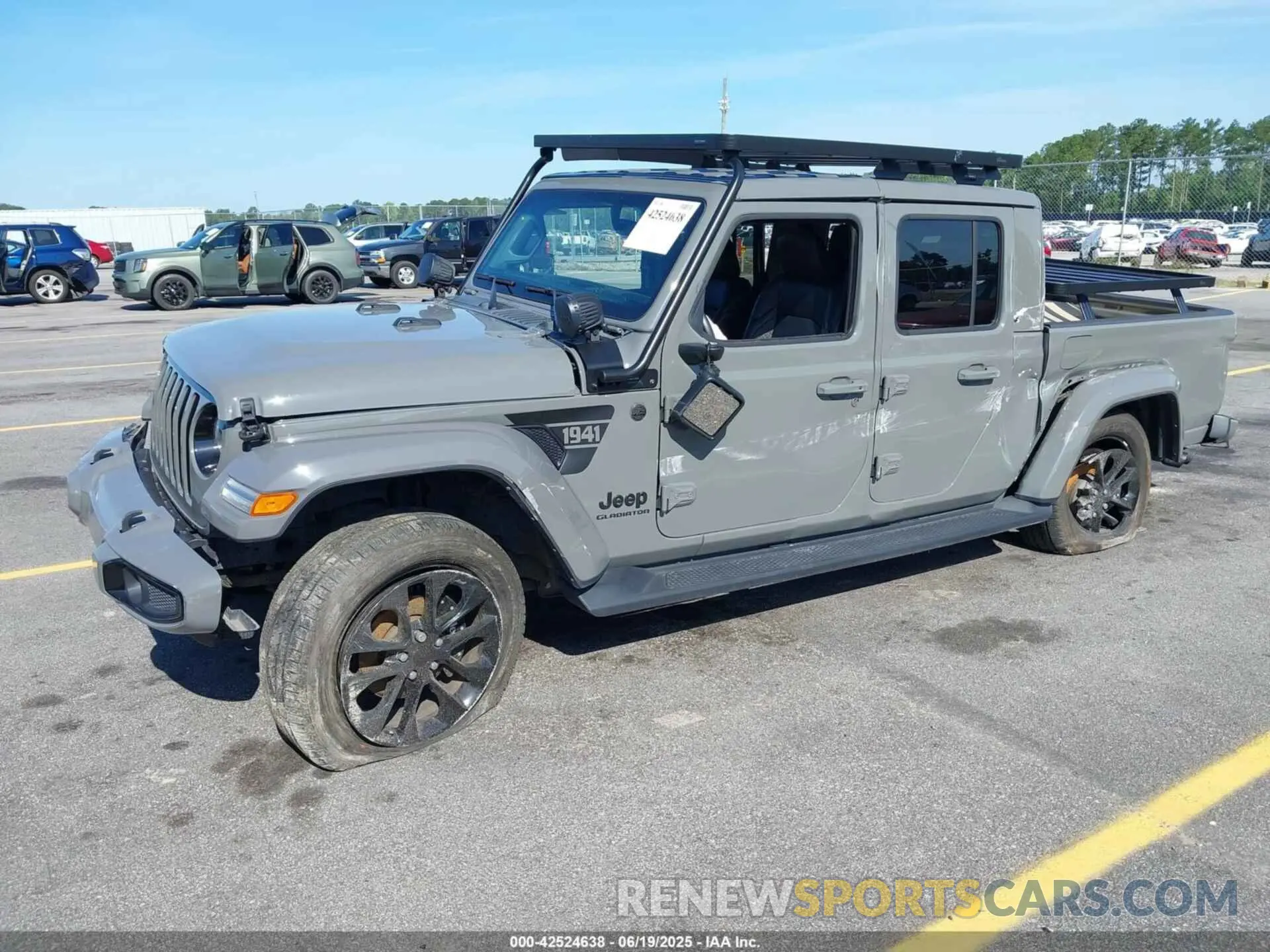 2 Photograph of a damaged car 1C6HJTFG6NL152173 JEEP GLADIATOR 2022