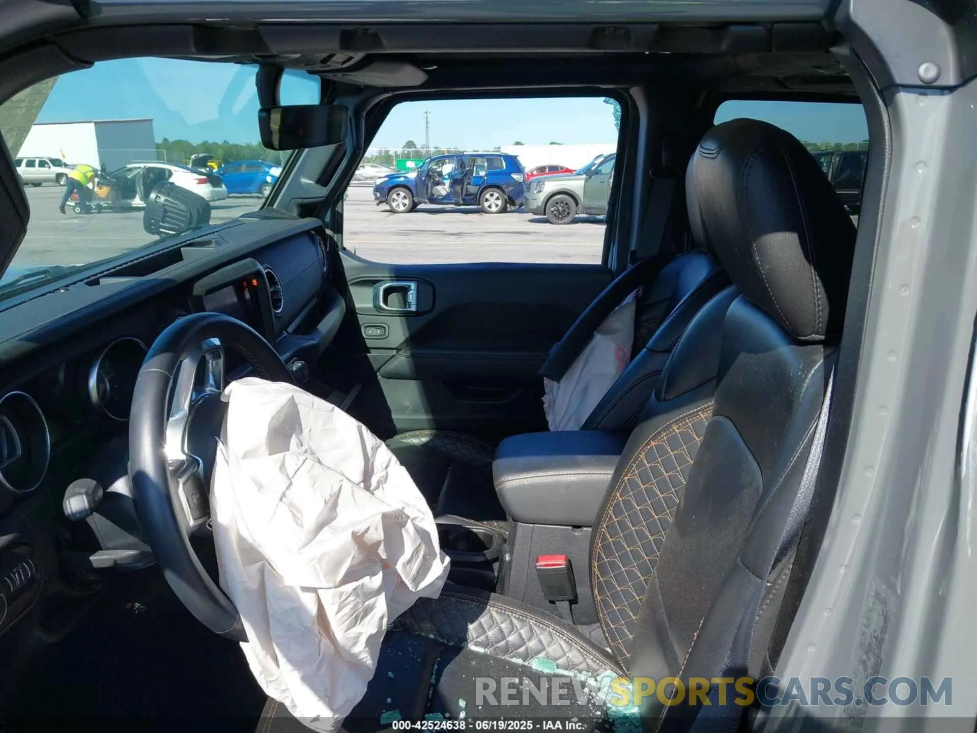 5 Photograph of a damaged car 1C6HJTFG6NL152173 JEEP GLADIATOR 2022