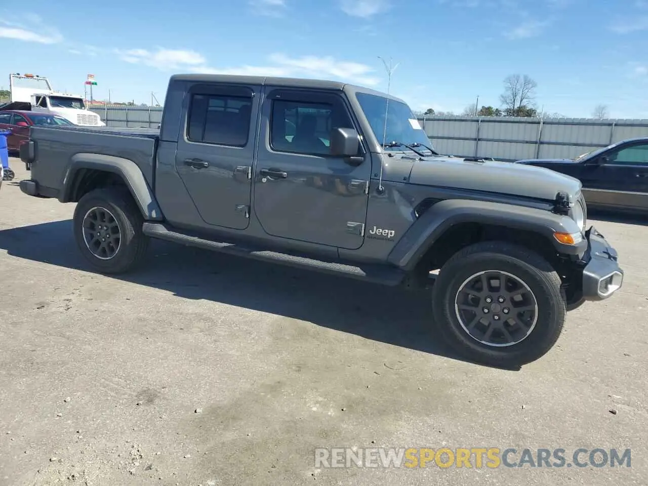 4 Photograph of a damaged car 1C6HJTFG7NL164641 JEEP GLADIATOR 2022