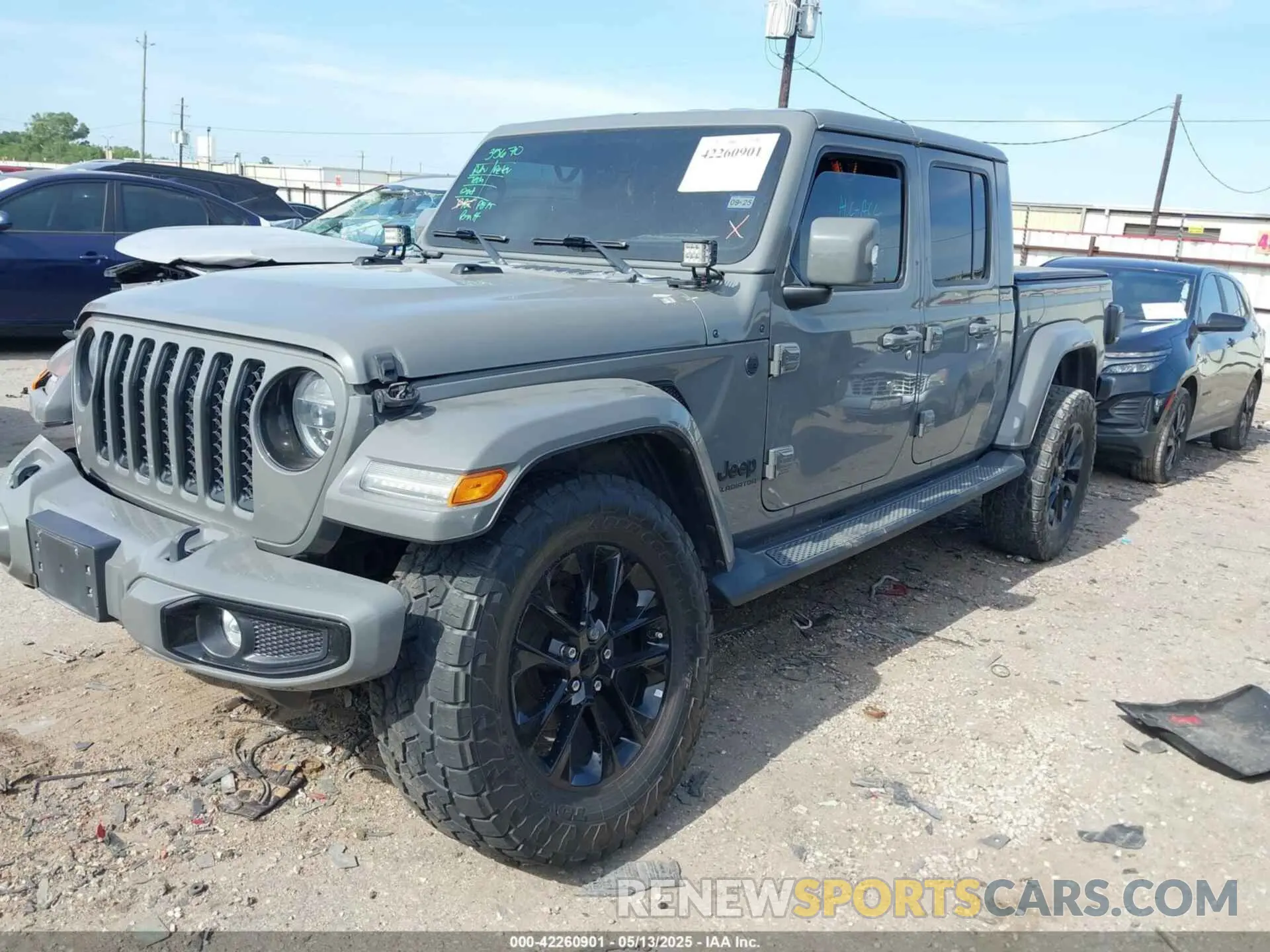 2 Photograph of a damaged car 1C6HJTFG9NL132354 JEEP GLADIATOR 2022