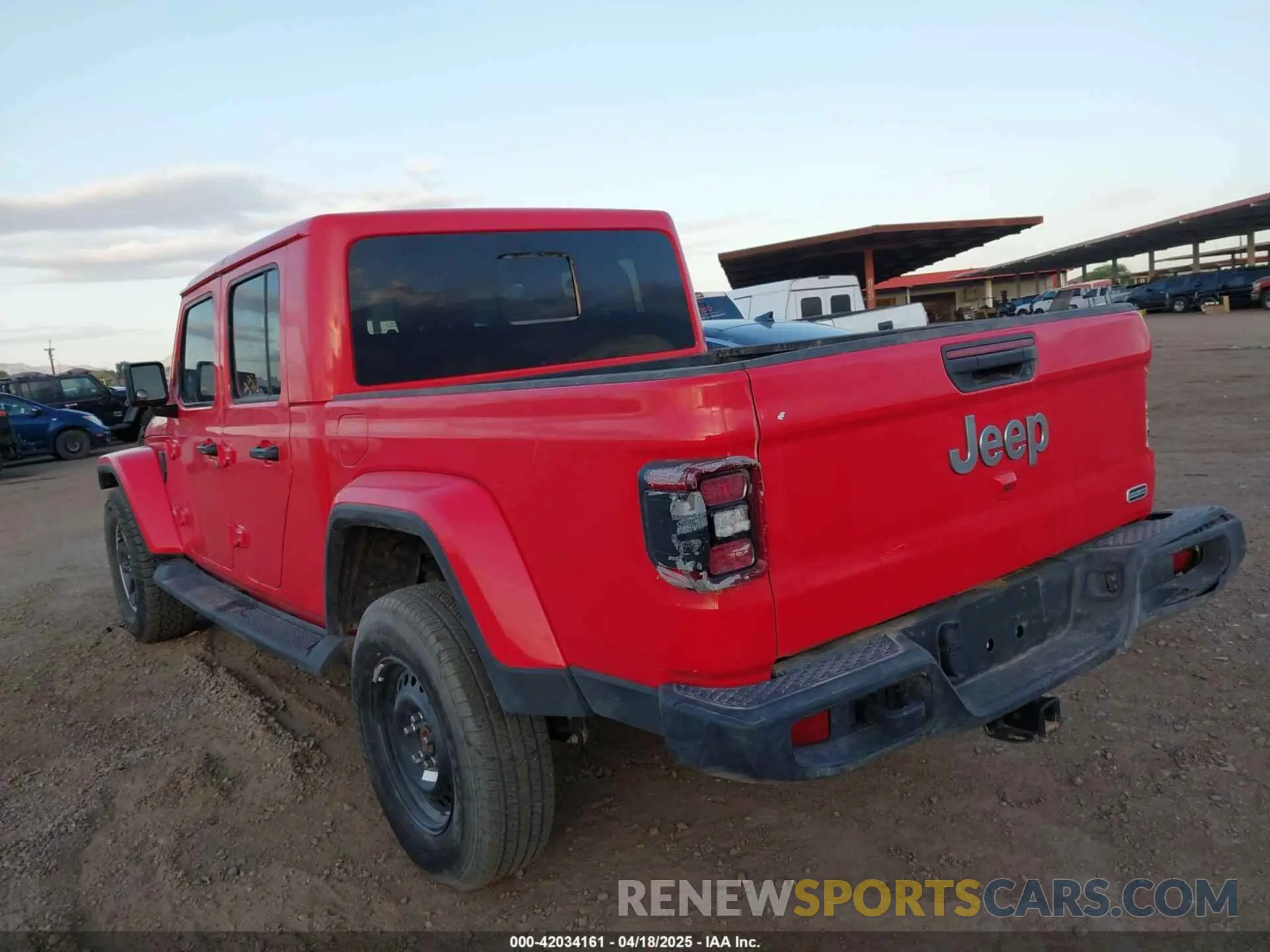 18 Photograph of a damaged car 1C6HJTFGXNL182440 JEEP GLADIATOR 2022