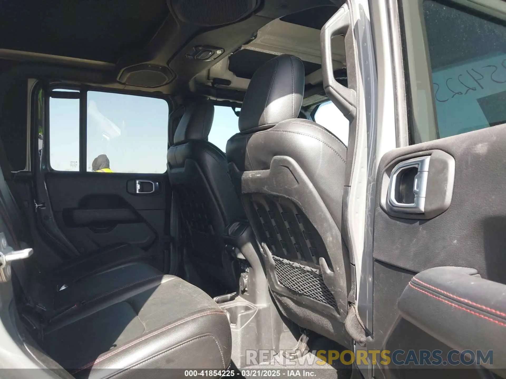 8 Photograph of a damaged car 1C6JJTBG2NL167034 JEEP GLADIATOR 2022