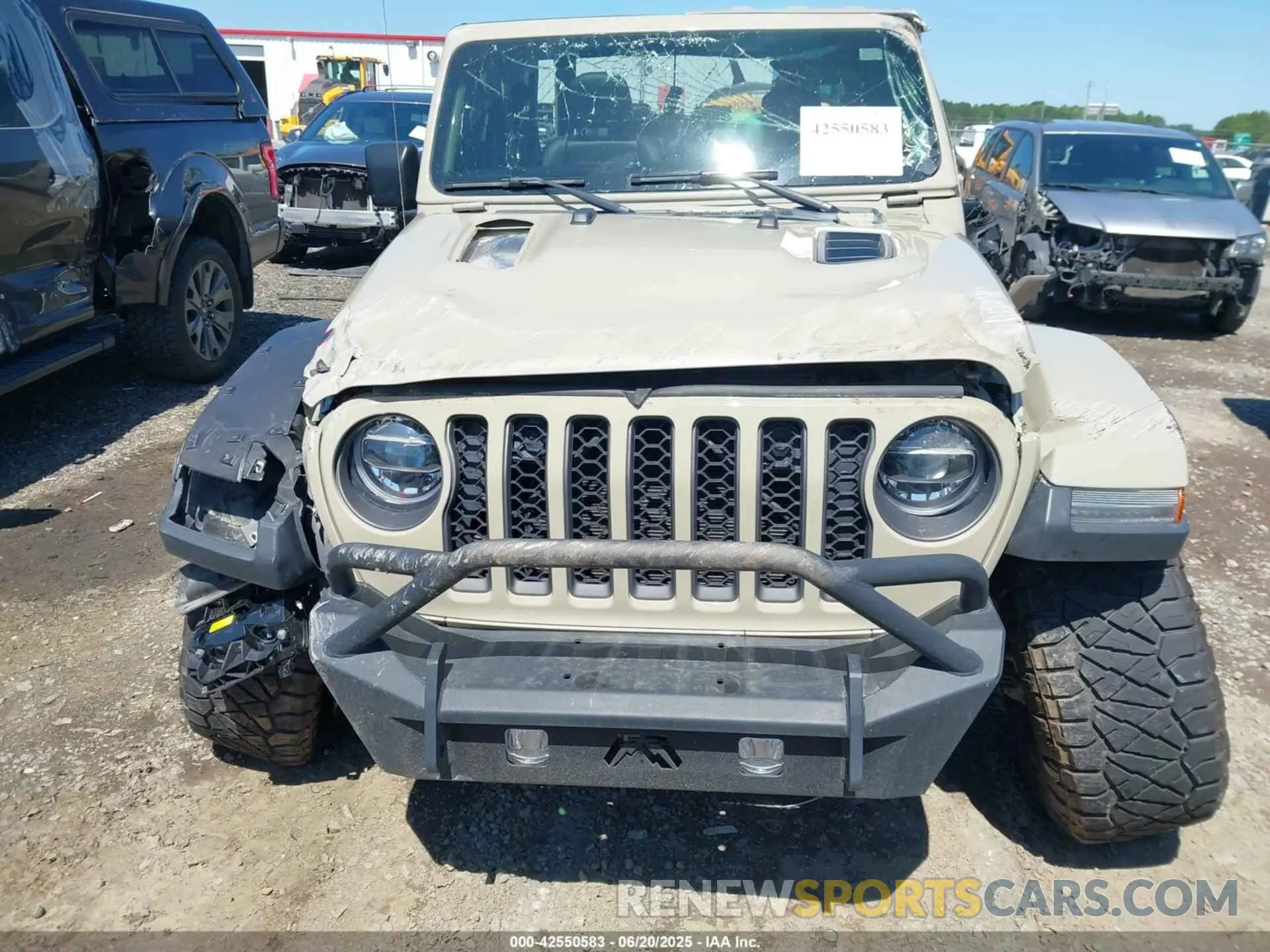 12 Photograph of a damaged car 1C6JJTBG3NL171609 JEEP GLADIATOR 2022