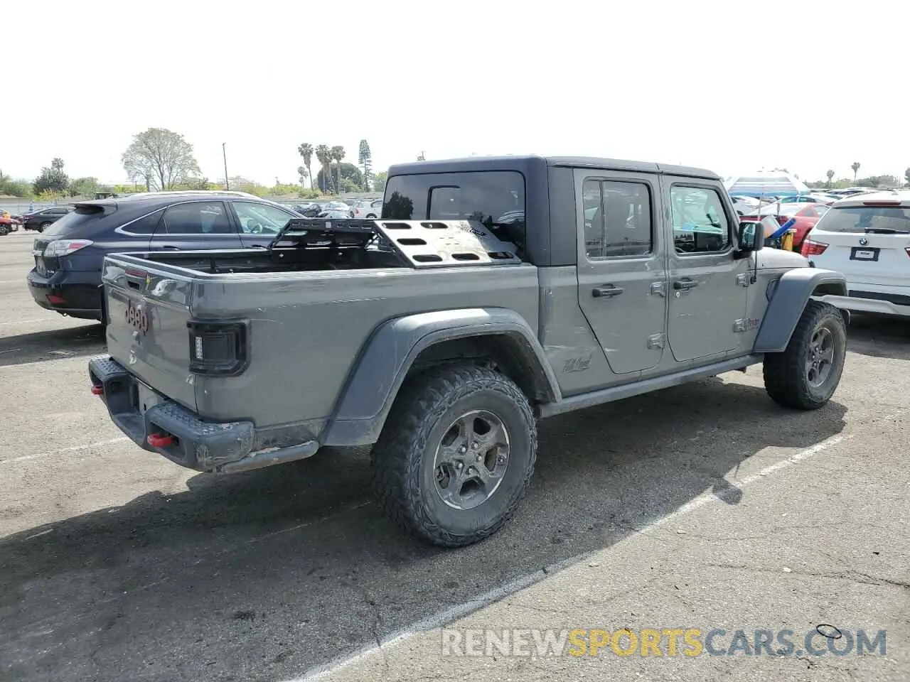 3 Photograph of a damaged car 1C6JJTBG5NL149501 JEEP GLADIATOR 2022