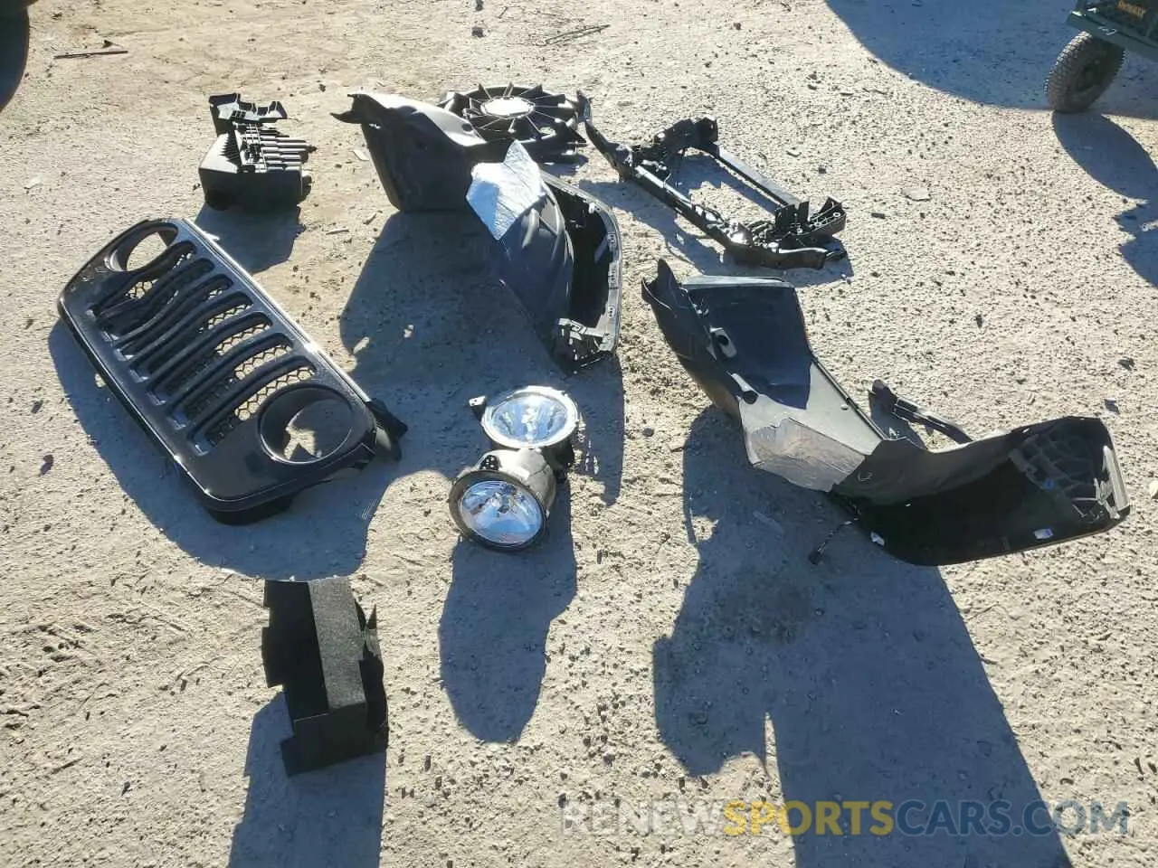 13 Photograph of a damaged car 1C6JJTBG6NL124641 JEEP GLADIATOR 2022