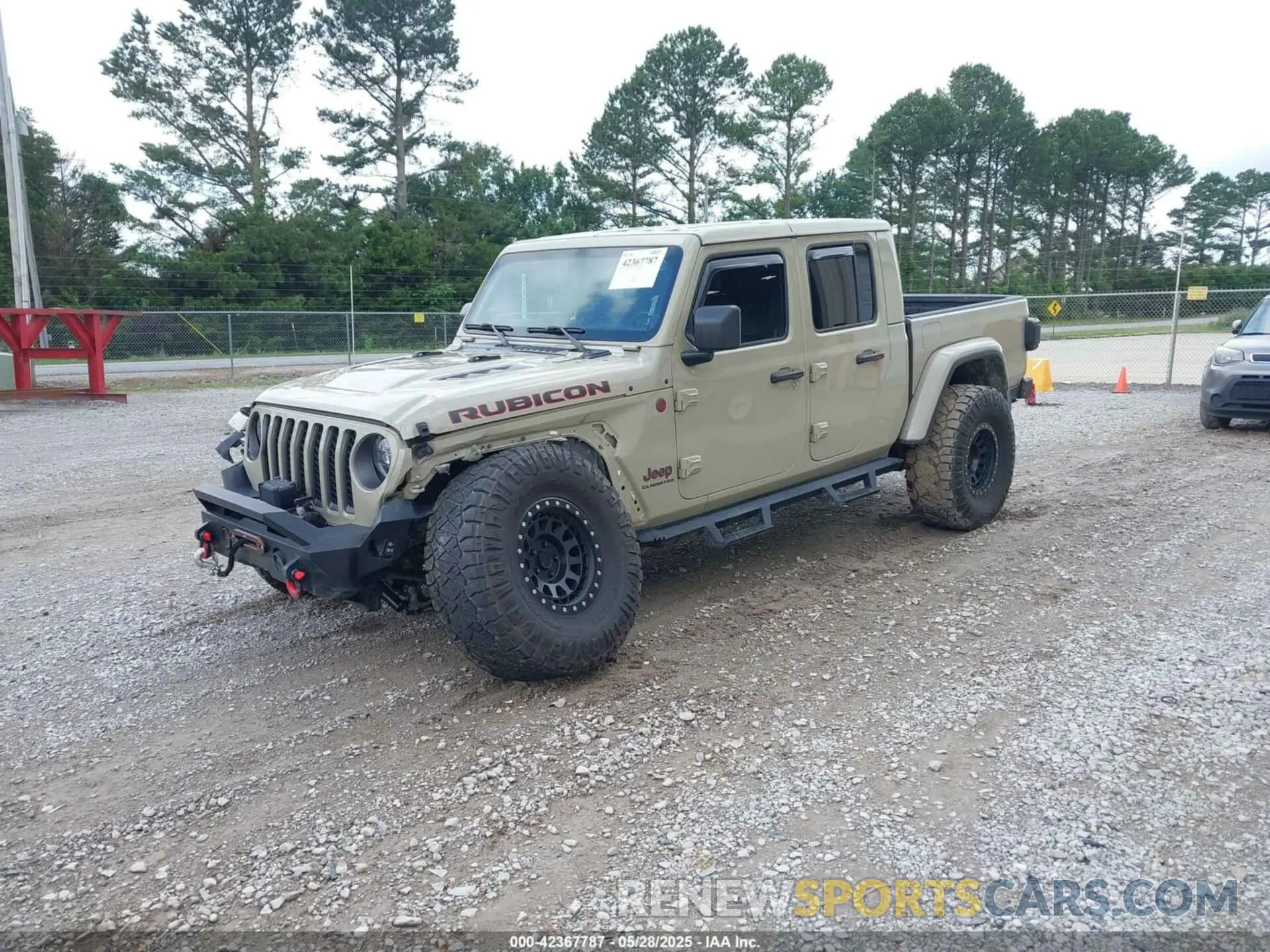 2 Photograph of a damaged car 1C6JJTBG6NL180529 JEEP GLADIATOR 2022