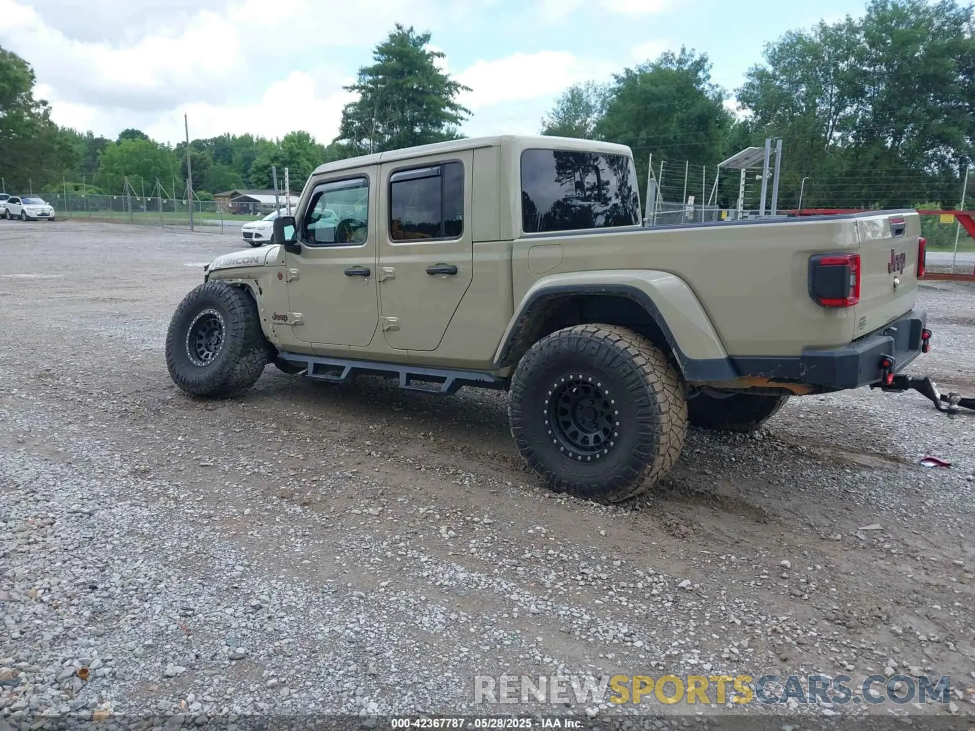 3 Photograph of a damaged car 1C6JJTBG6NL180529 JEEP GLADIATOR 2022