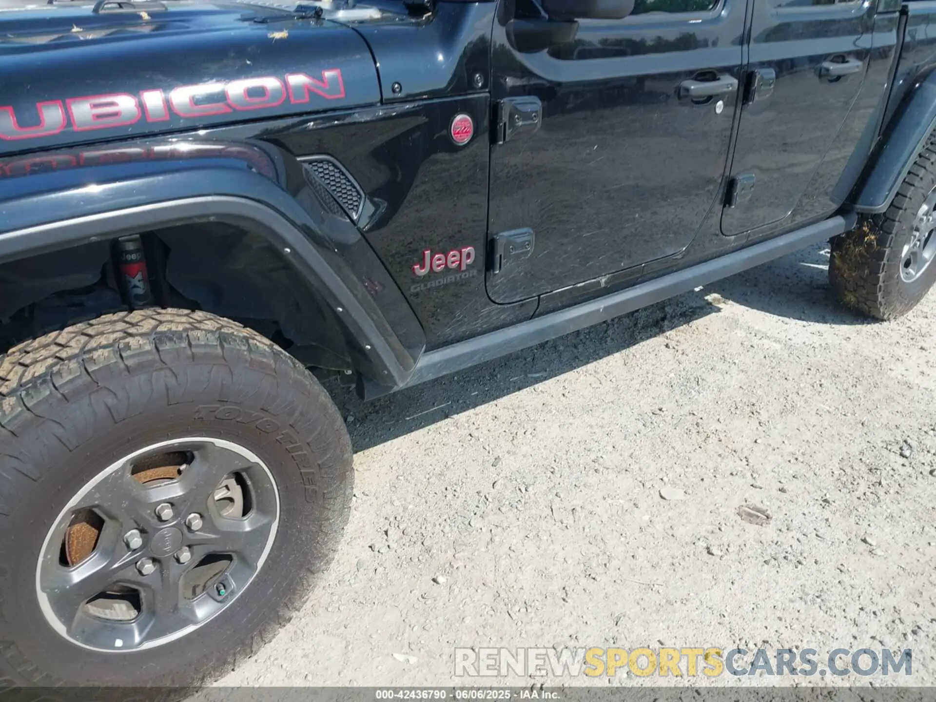 6 Photograph of a damaged car 1C6JJTBG7NL152349 JEEP GLADIATOR 2022