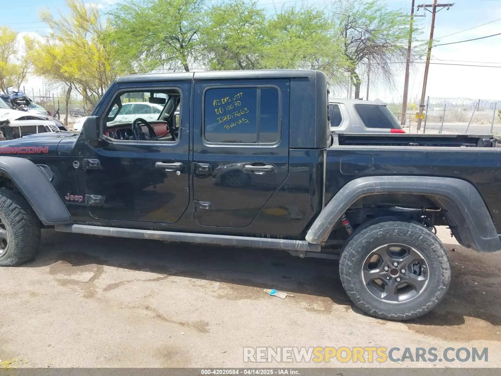 13 Photograph of a damaged car 1C6JJTBM3NL165377 JEEP GLADIATOR 2022