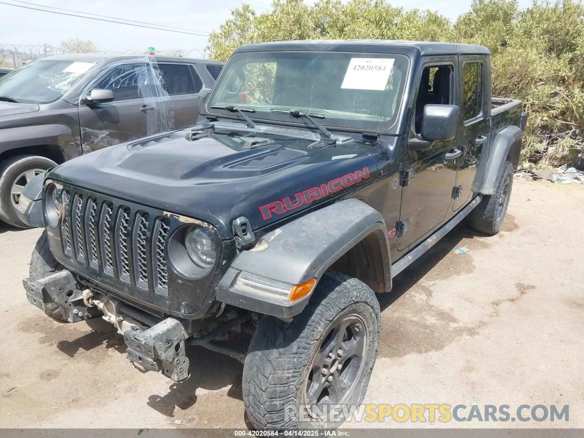 2 Photograph of a damaged car 1C6JJTBM3NL165377 JEEP GLADIATOR 2022