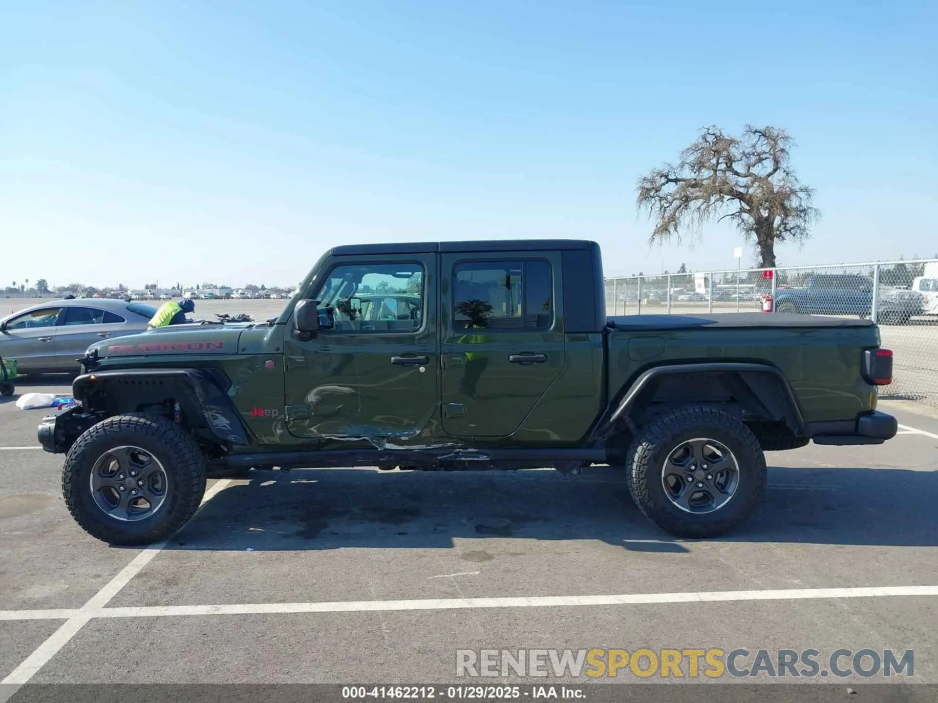 14 Photograph of a damaged car 1C6JJTBM3NL182454 JEEP GLADIATOR 2022