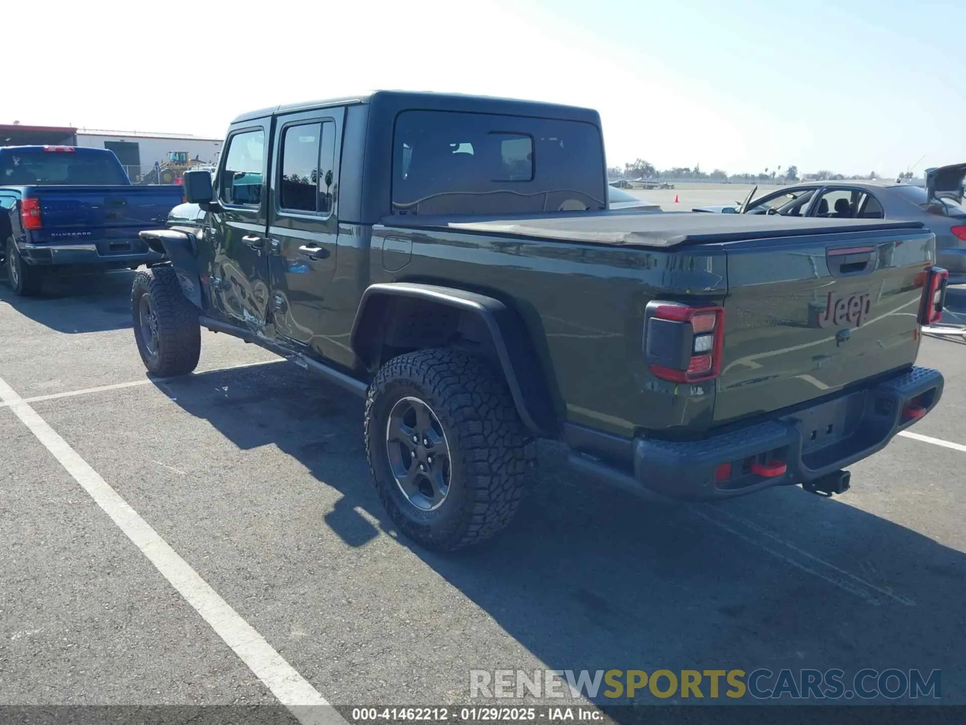 3 Photograph of a damaged car 1C6JJTBM3NL182454 JEEP GLADIATOR 2022