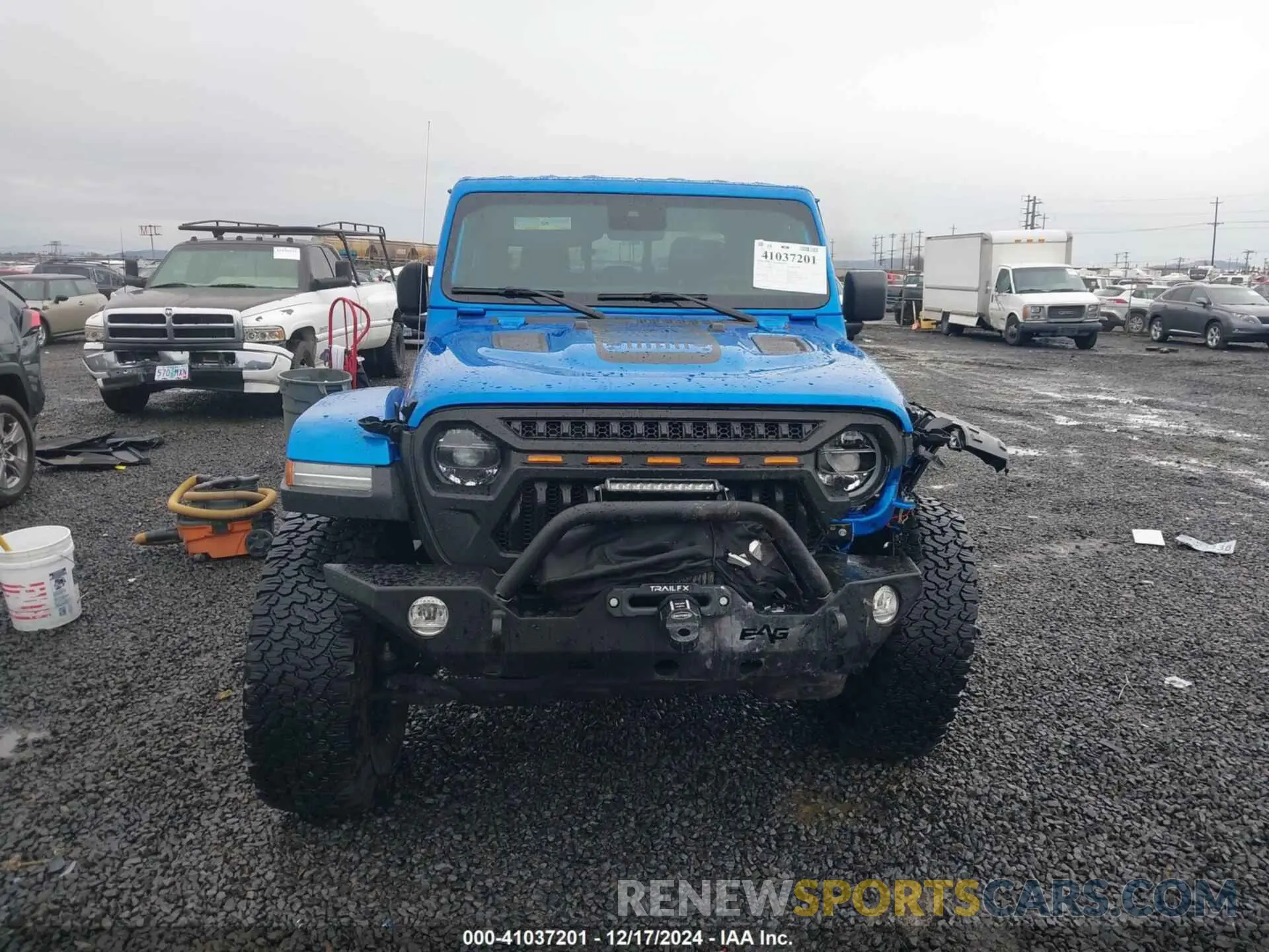 12 Photograph of a damaged car 1C6JJTBM8NL144962 JEEP GLADIATOR 2022