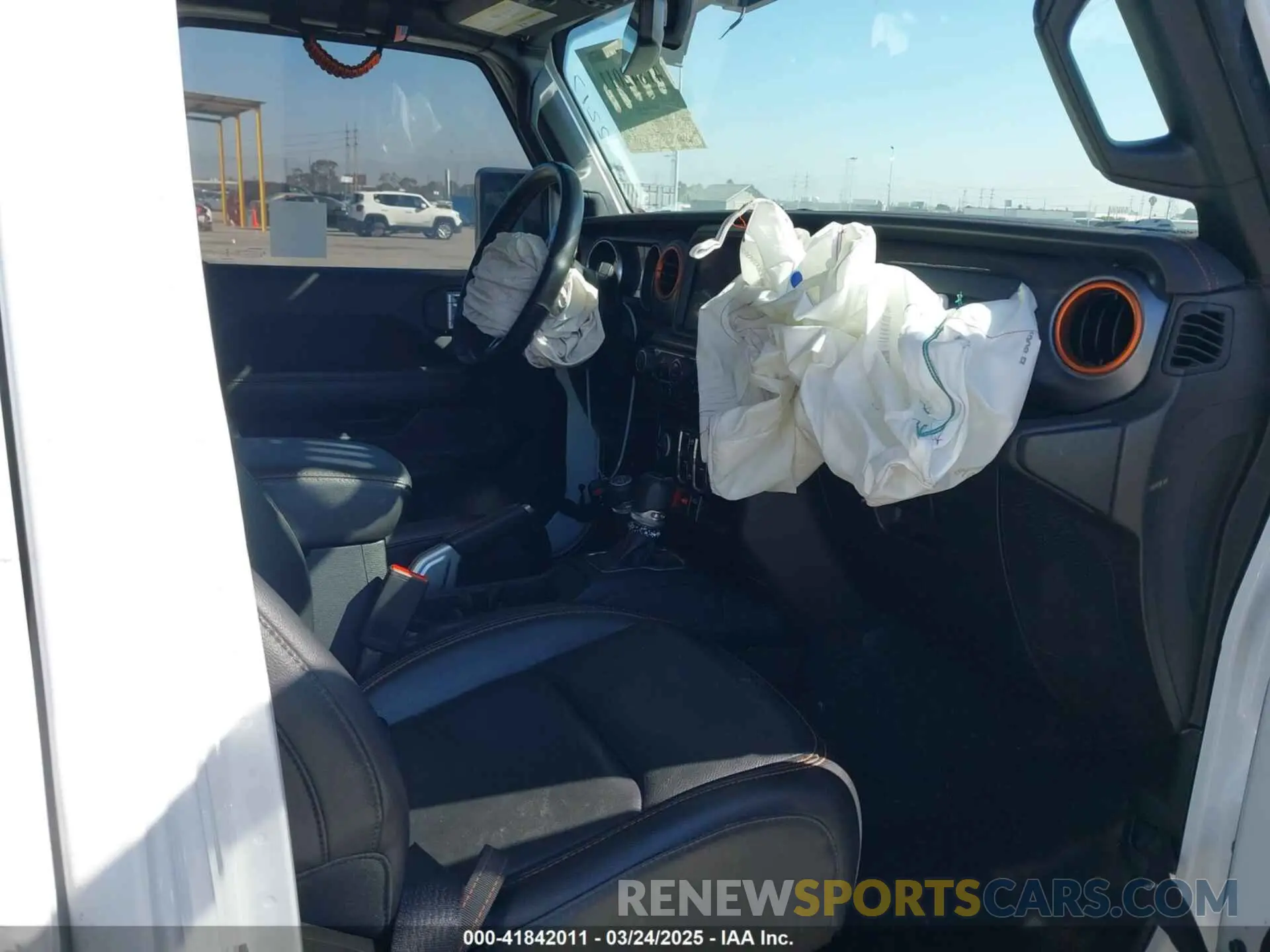 5 Photograph of a damaged car 1C6JJTEG0NL103523 JEEP GLADIATOR 2022