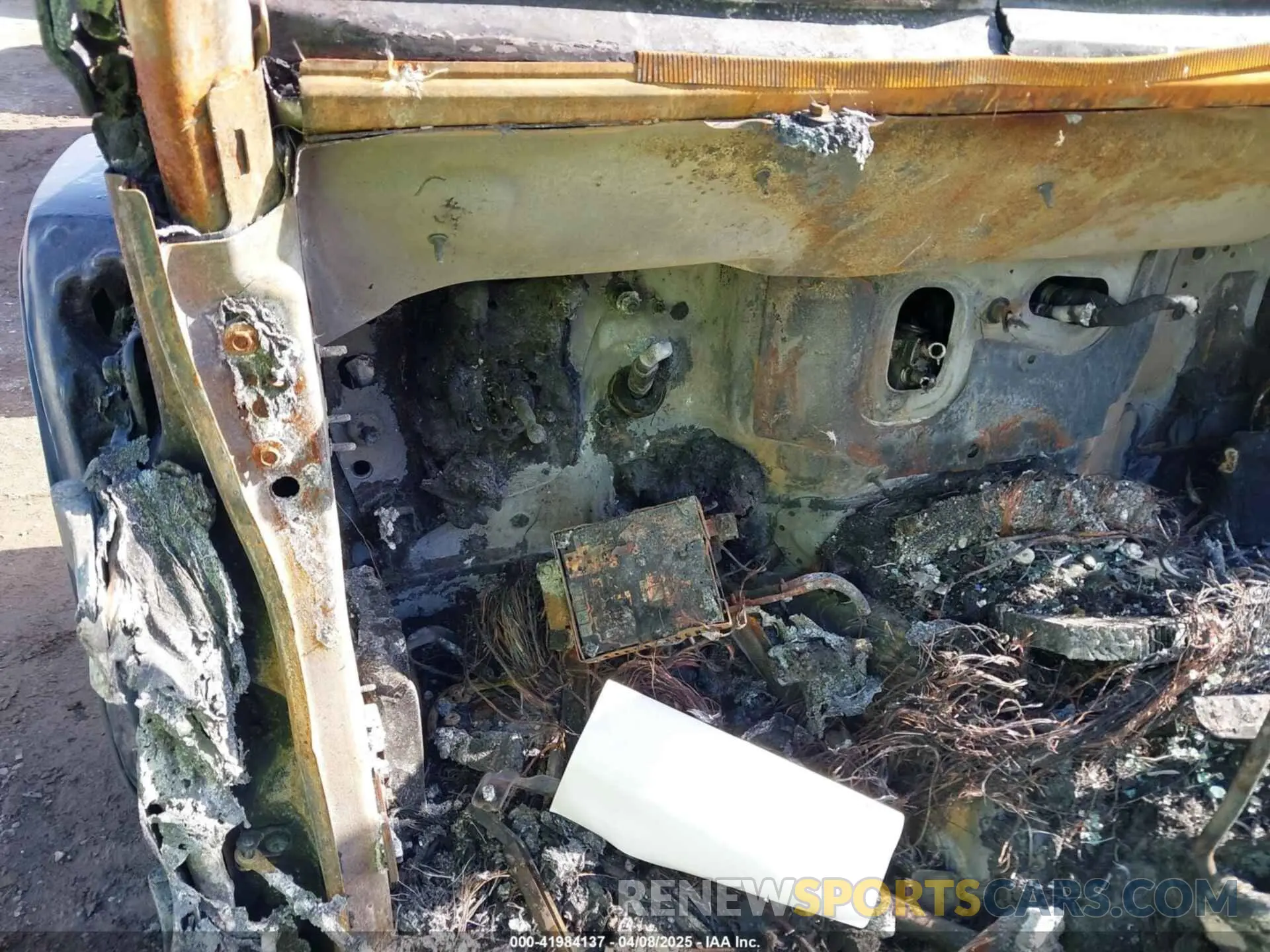 11 Photograph of a damaged car 1C6JJTEG0NL118085 JEEP GLADIATOR 2022