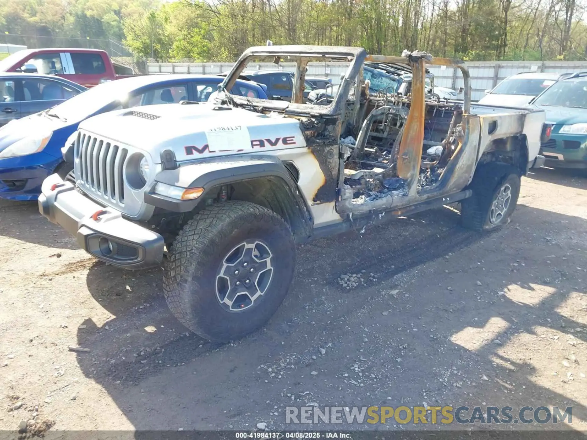 2 Photograph of a damaged car 1C6JJTEG0NL118085 JEEP GLADIATOR 2022