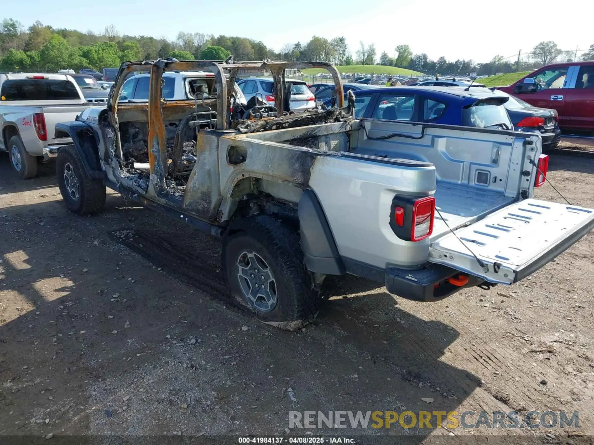 3 Photograph of a damaged car 1C6JJTEG0NL118085 JEEP GLADIATOR 2022
