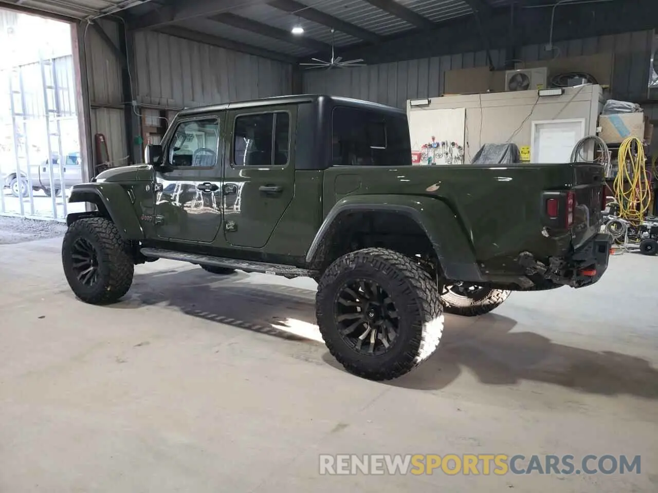 2 Photograph of a damaged car 1C6JJTEG3NL117884 JEEP GLADIATOR 2022